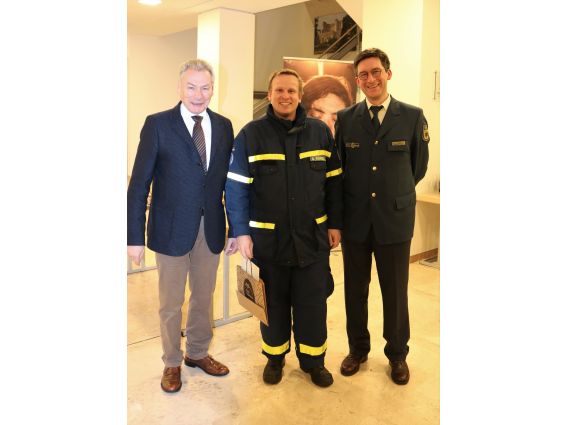 THW-Einsatzkräfte erhalten Bundesflutmedaille - Fluthilfe 2021 © Kreis Paderborn